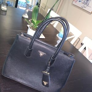 BEAUTIFUL LEATHER BAG! ❤️